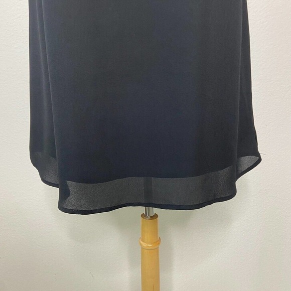 Krisa Cold Shoulder Tunic - Picture 4 of 9